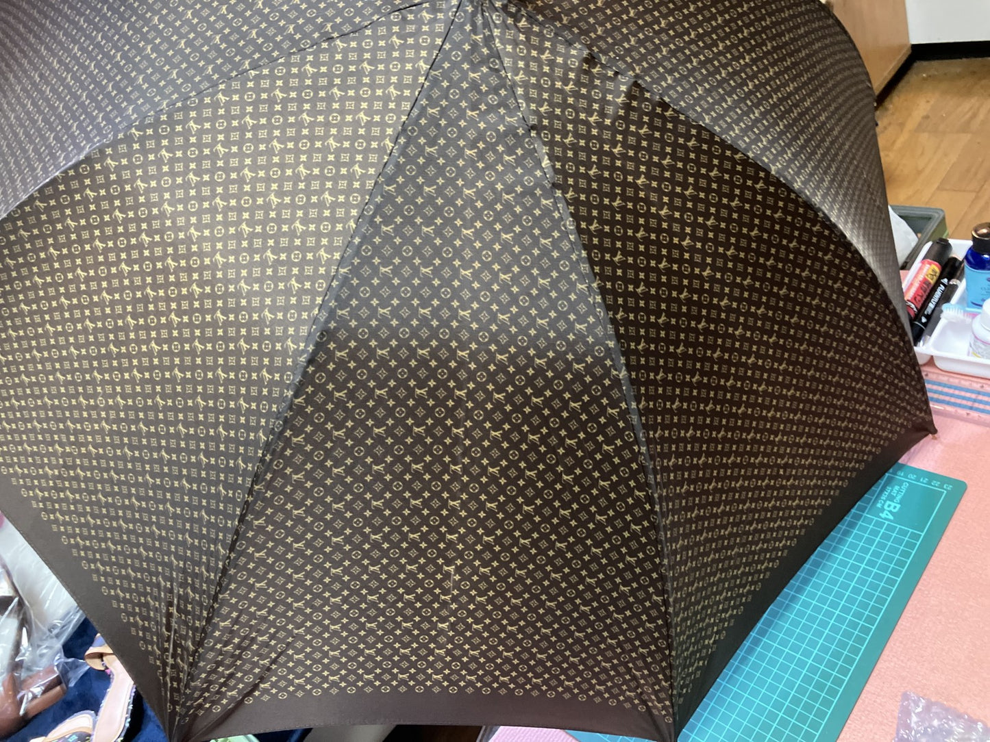 LOUIS VUITTON Monogram Umbrella Brown