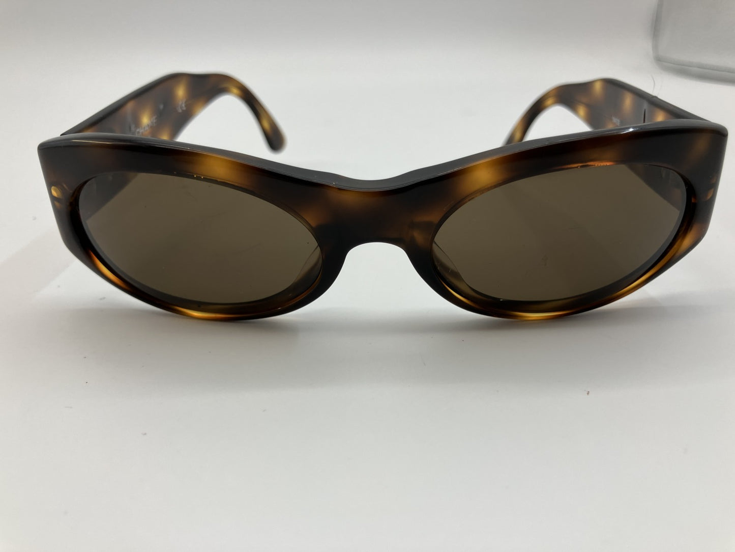 CHANEL 06920 91235 CC Logo Tortoiseshell Sunglasses – Small Frame Size