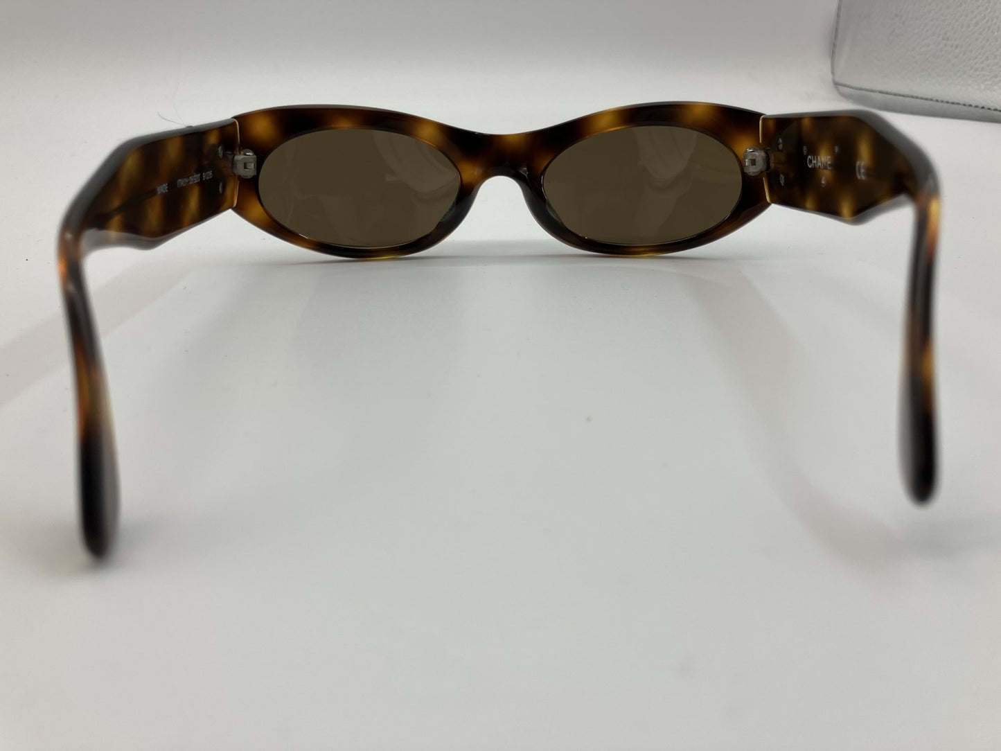 CHANEL 06920 91235 CC Logo Tortoiseshell Sunglasses – Small Frame Size