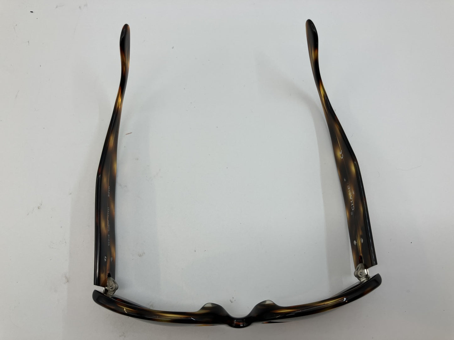 CHANEL 06920 91235 CC Logo Tortoiseshell Sunglasses – Small Frame Size