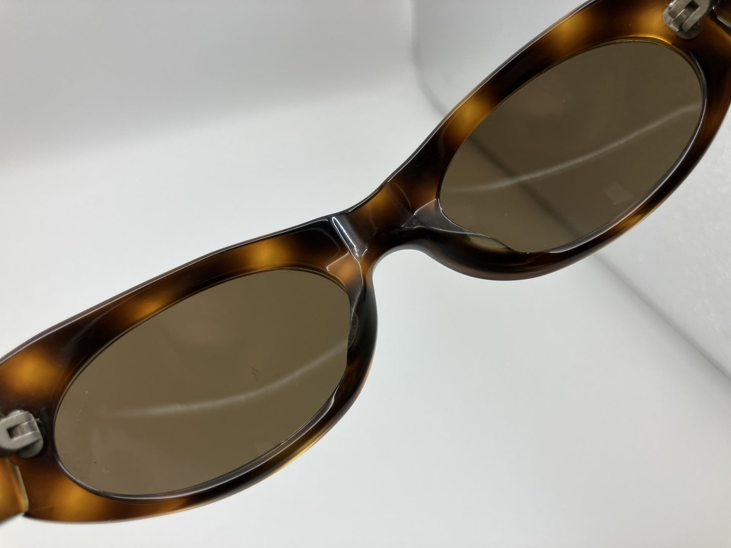 CHANEL 06920 91235 CC Logo Tortoiseshell Sunglasses – Small Frame Size
