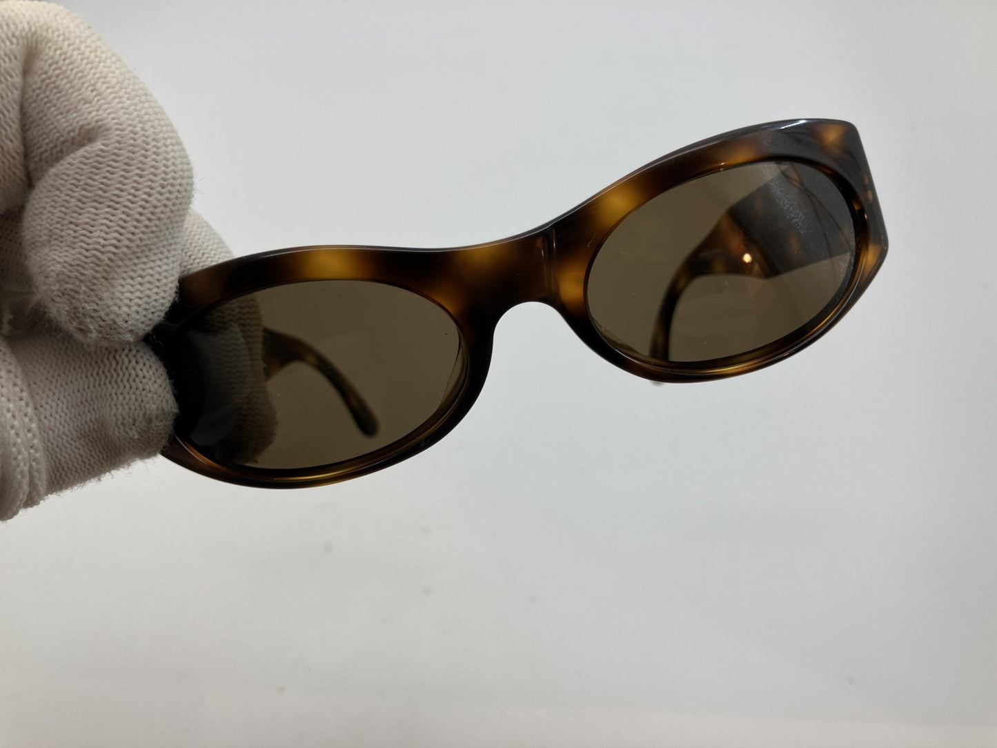 CHANEL 06920 91235 CC Logo Tortoiseshell Sunglasses – Small Frame Size