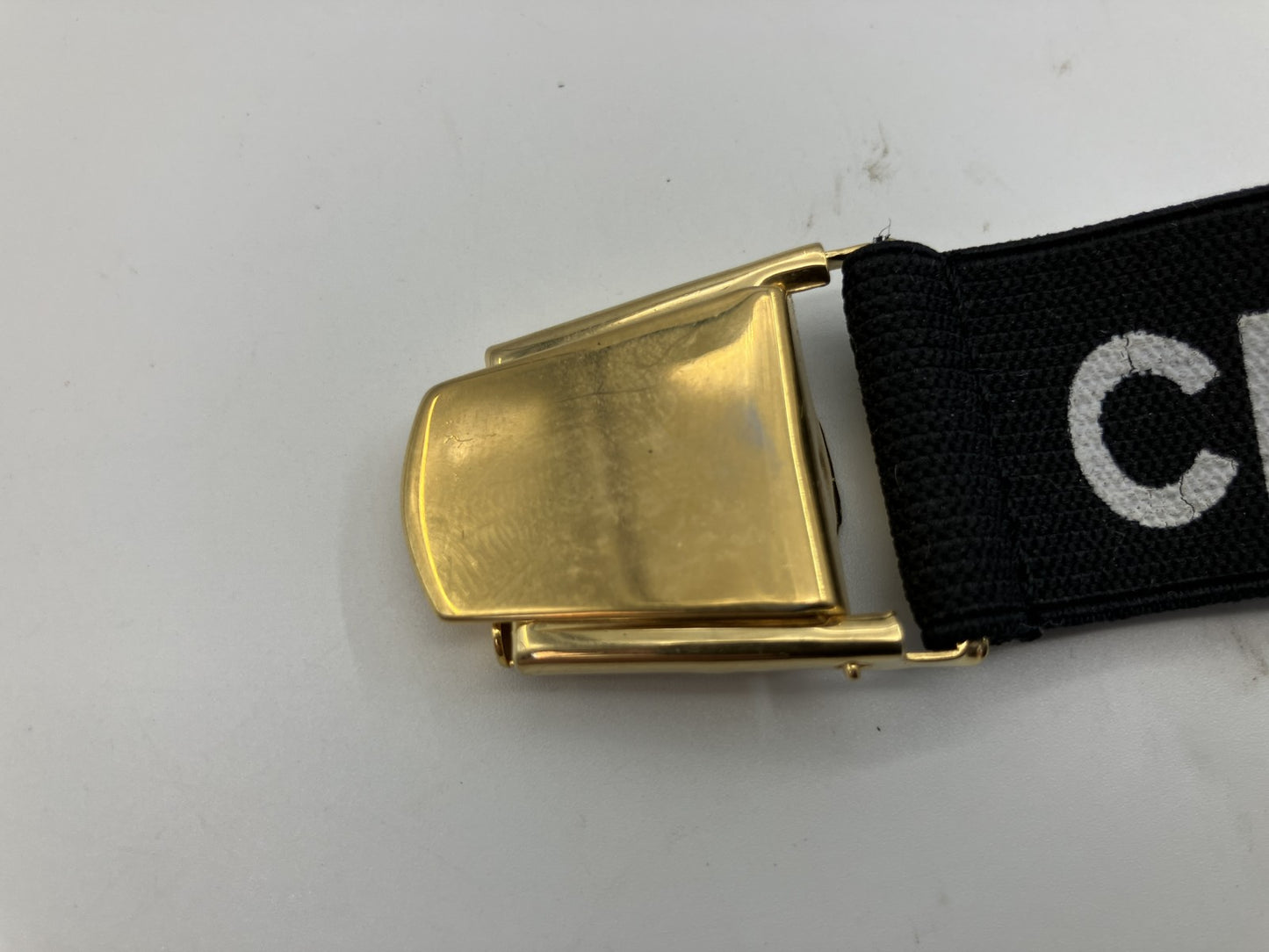 CHANEL Chanel Armband with Logo and Arm Clip, Gold (One Side Only) / Rubber Damage, Still Usable (Weak Holding Strength)