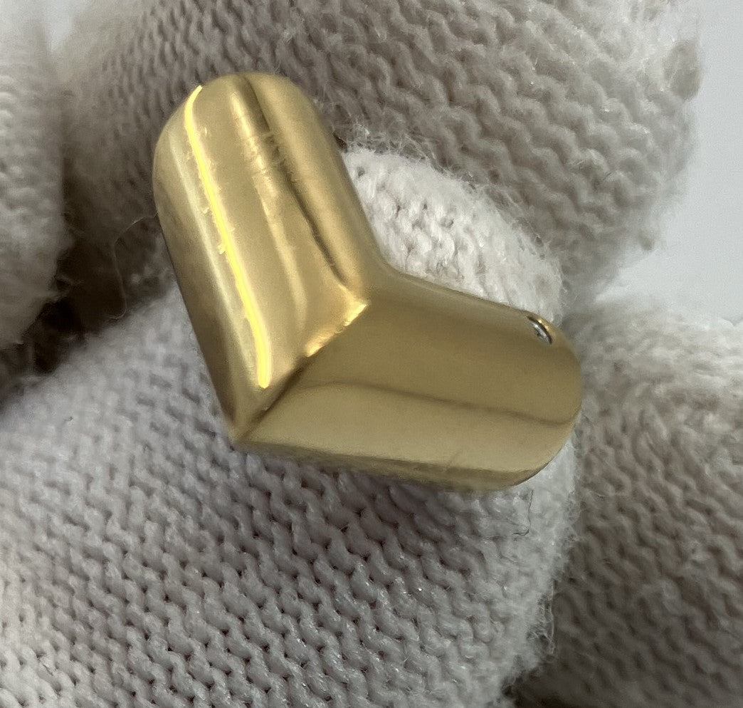 LOUIS VUITTON Hoop Earrings, Escential V Pierced Earrings, One Side Only, M61088 Gold,