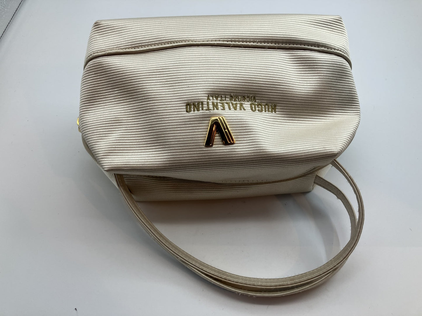 HUGO VALENTINO Handbag - White - W22 x H13.5 x D13 cm -