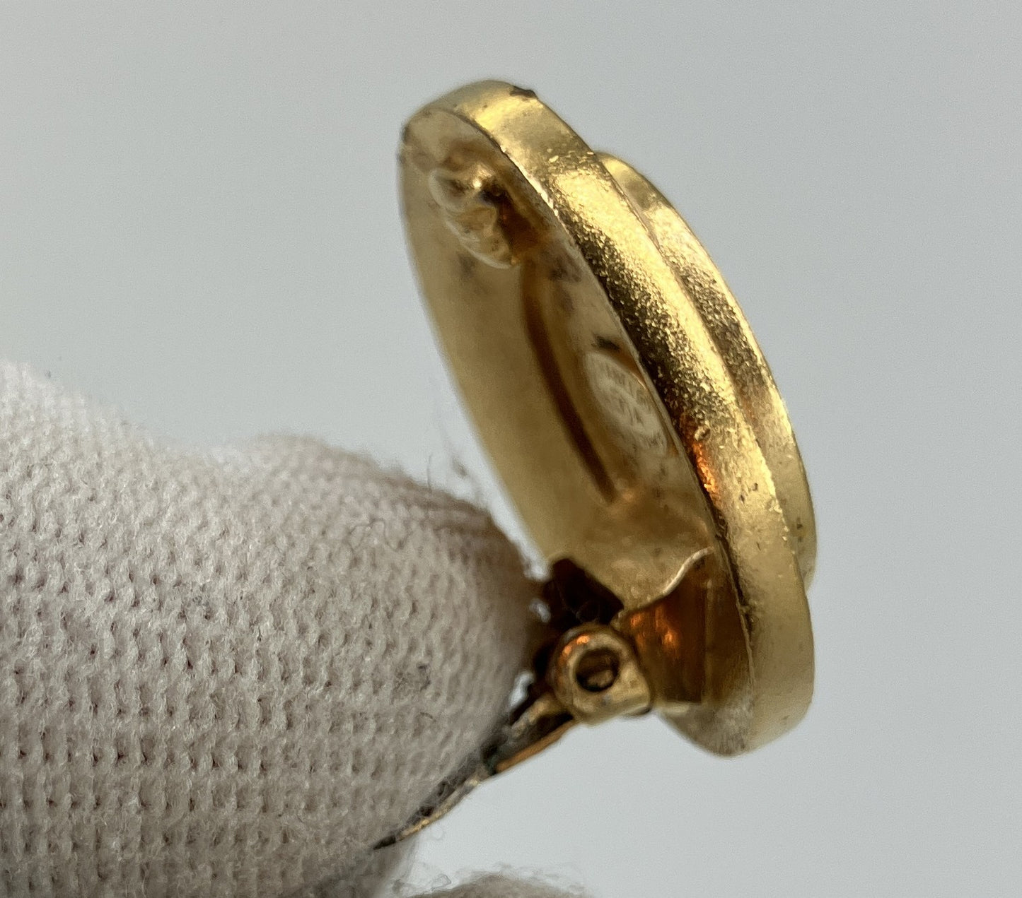 CHANEL Coco Mark Clip-On Earring 96A Black Ivory Gold 27mm Vintage Single
