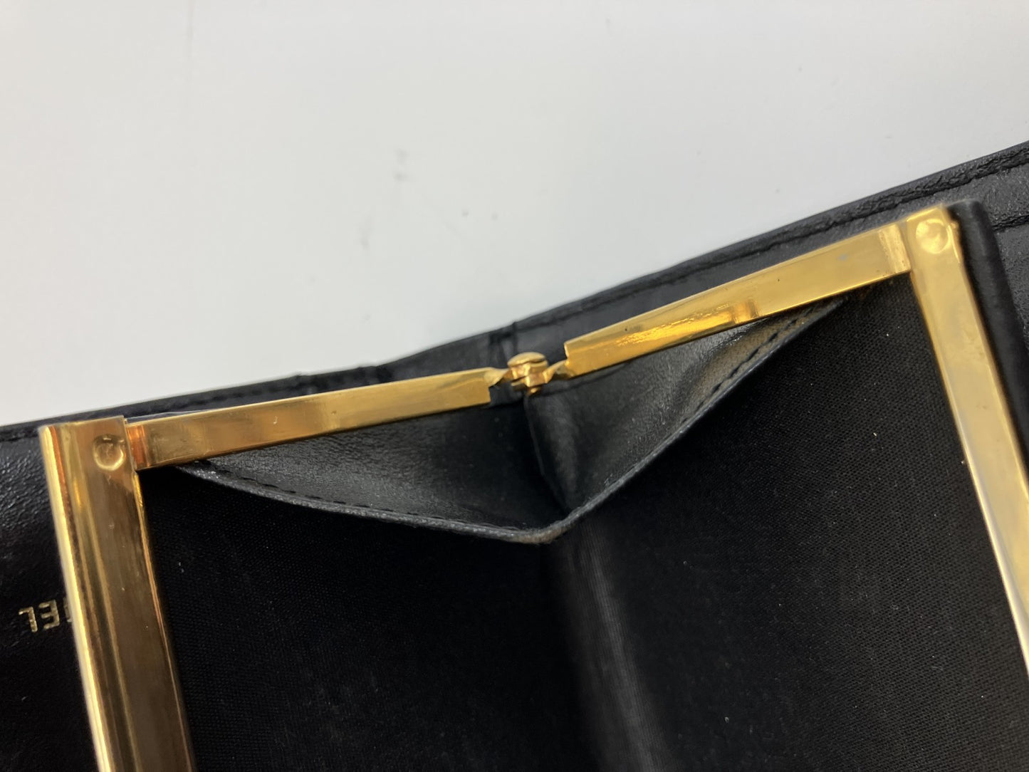 CHANEL Coco Mark Long Wallet Black Caviar Leather 18.5×10.5cm w/ Card – Snap Missing