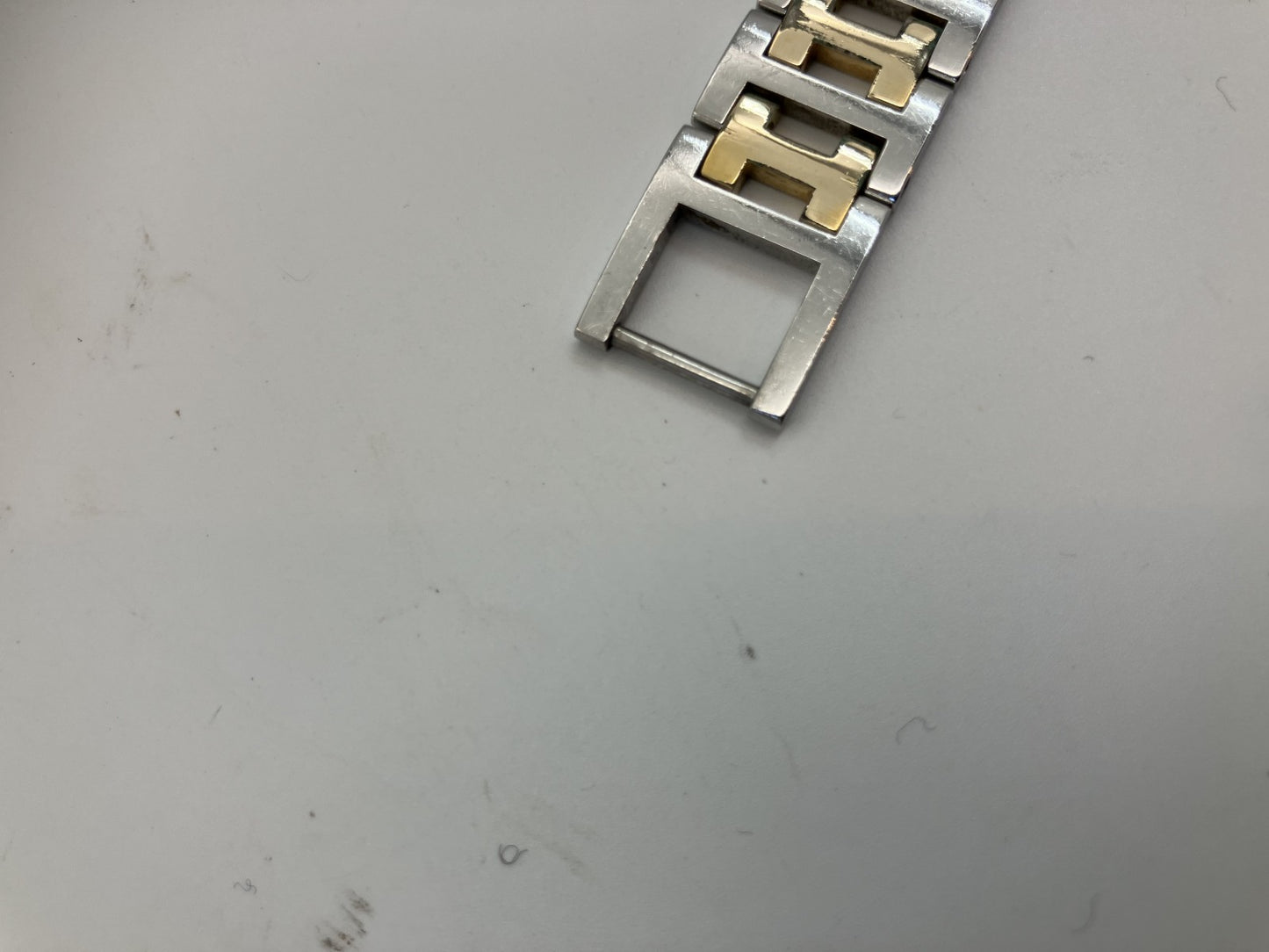 ハーメス アルソー 白文字盤 腕時計 ケース幅約２８ｍｍ 届く17ｃｍ(6.69インチ) 送料無料