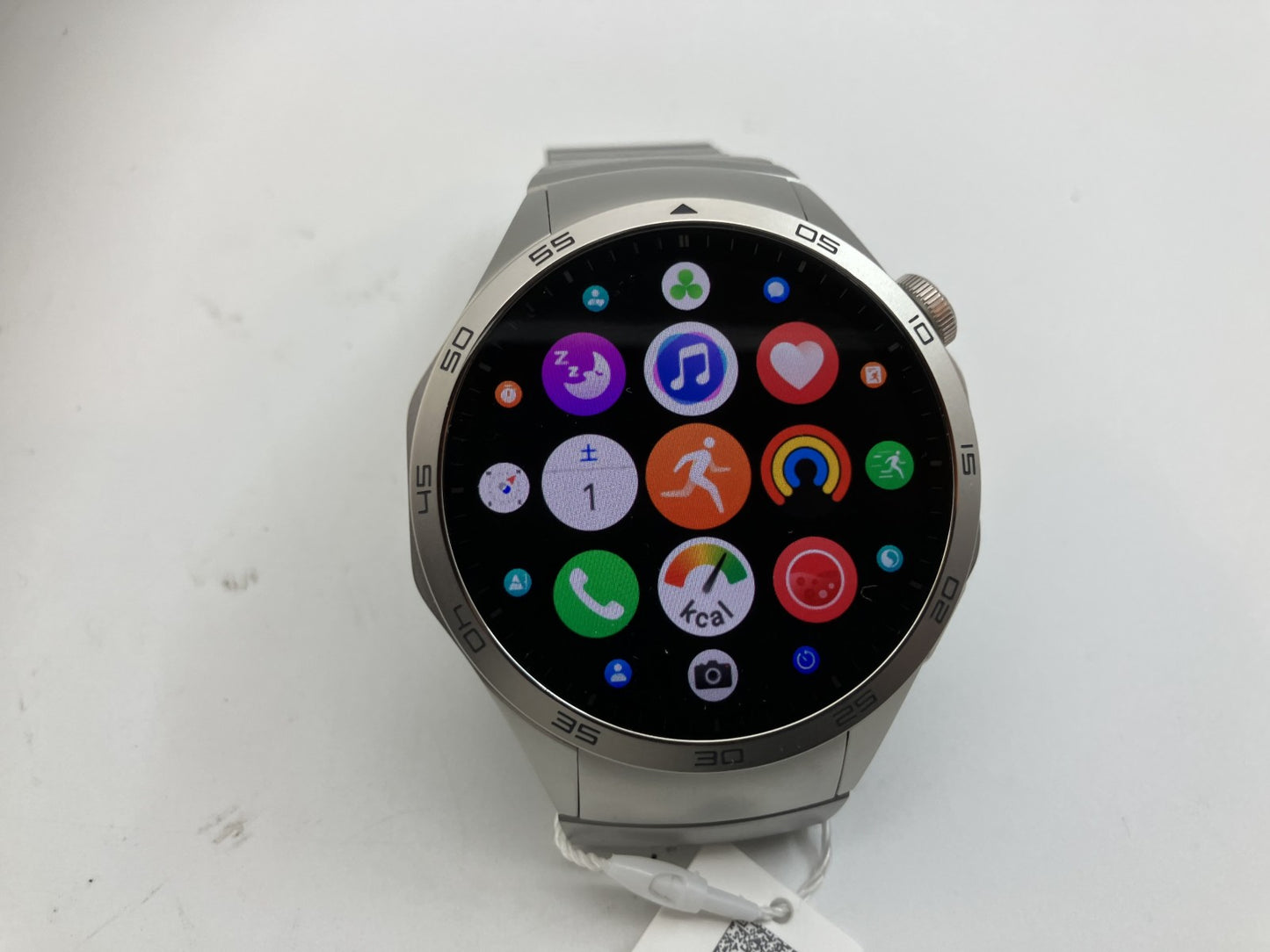 Good condition HUAWEI smartwatch GT4, wrist size 15cm, silver, box, extra 7 pieces, instruction manual included, free shipping 