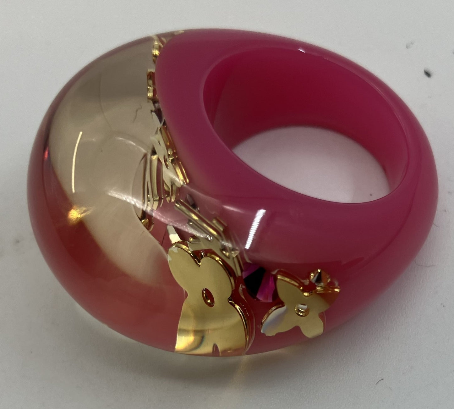 LOUIS VUITTON Acrylic Anclusion Ring Pink #10 (JP 10) (EU 50) (US 5.5) มีกล่องและถุงให้ จัดส่งฟรี 