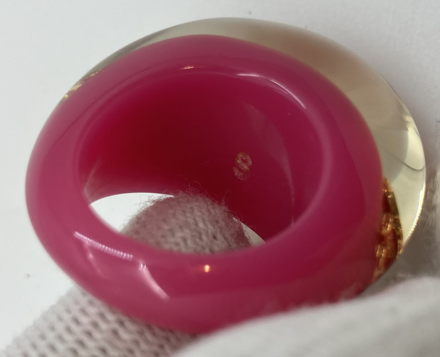 LOUIS VUITTON Acrylic Anclusion Ring Pink #10 (JP 10) (EU 50) (US 5.5) มีกล่องและถุงให้ จัดส่งฟรี 