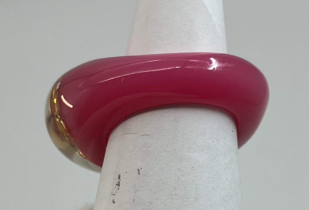 LOUIS VUITTON Acrylic Anclusion Ring Pink #10 (JP 10) (EU 50) (US 5.5) มีกล่องและถุงให้ จัดส่งฟรี 