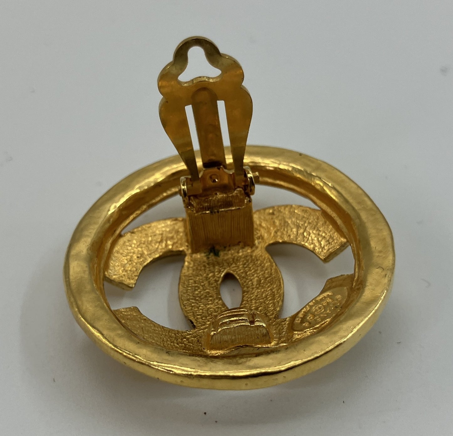 CHANEL Coco Mark Clip-On Earring 94P Vintage Gold Tone Single Piece 3.5cm Authentic