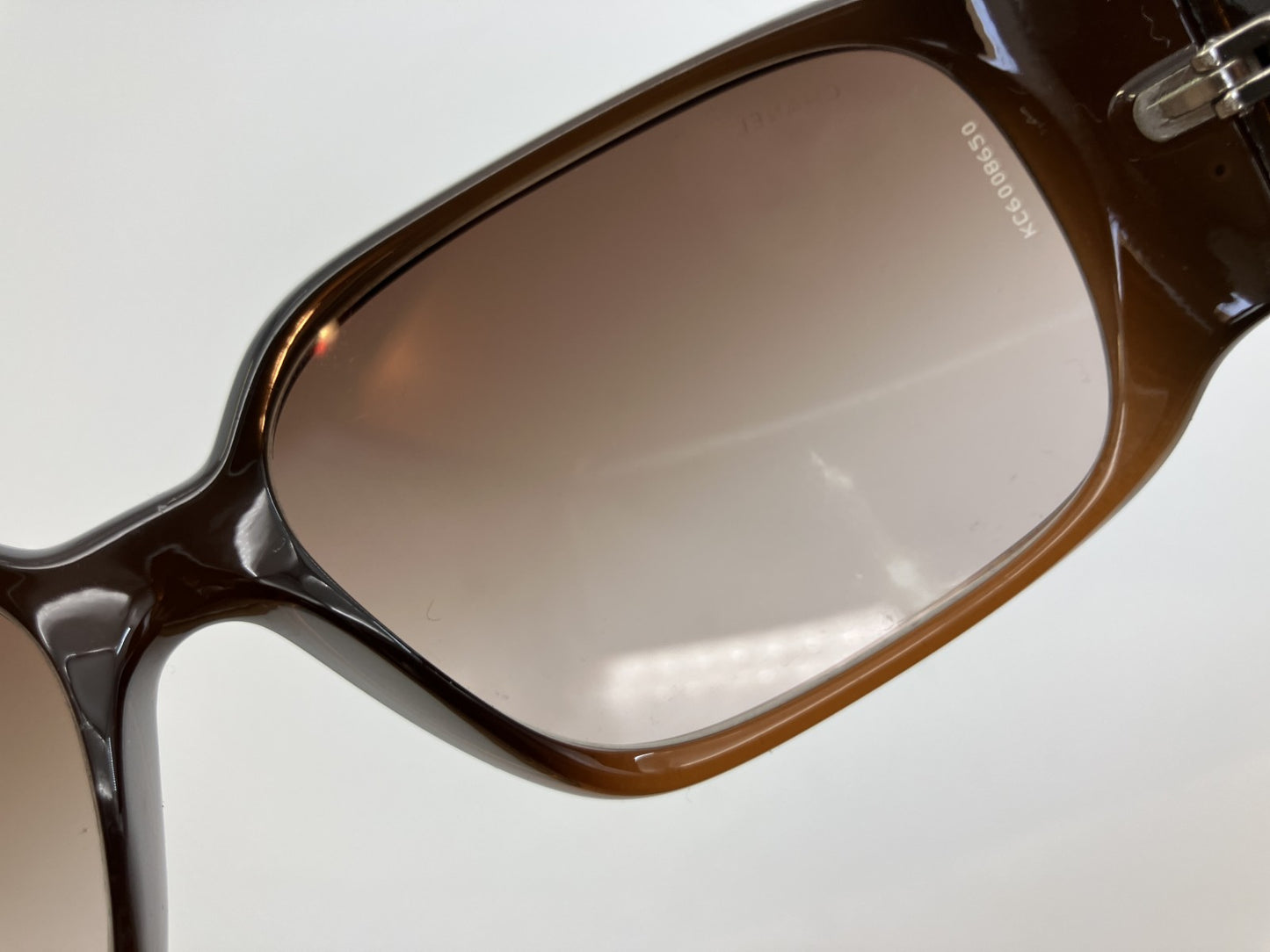 CHANEL 5808-B C.830/13 Sunglasses 64mm Brown Gradient Italy Rhinestone Logo