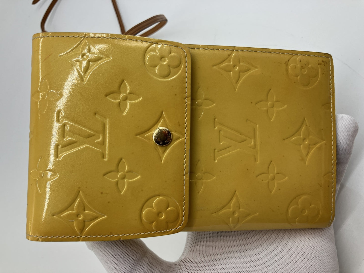 Louis Vuitton Monogram Vernis Walker Shoulder Bag Yellow VI0979 Auth