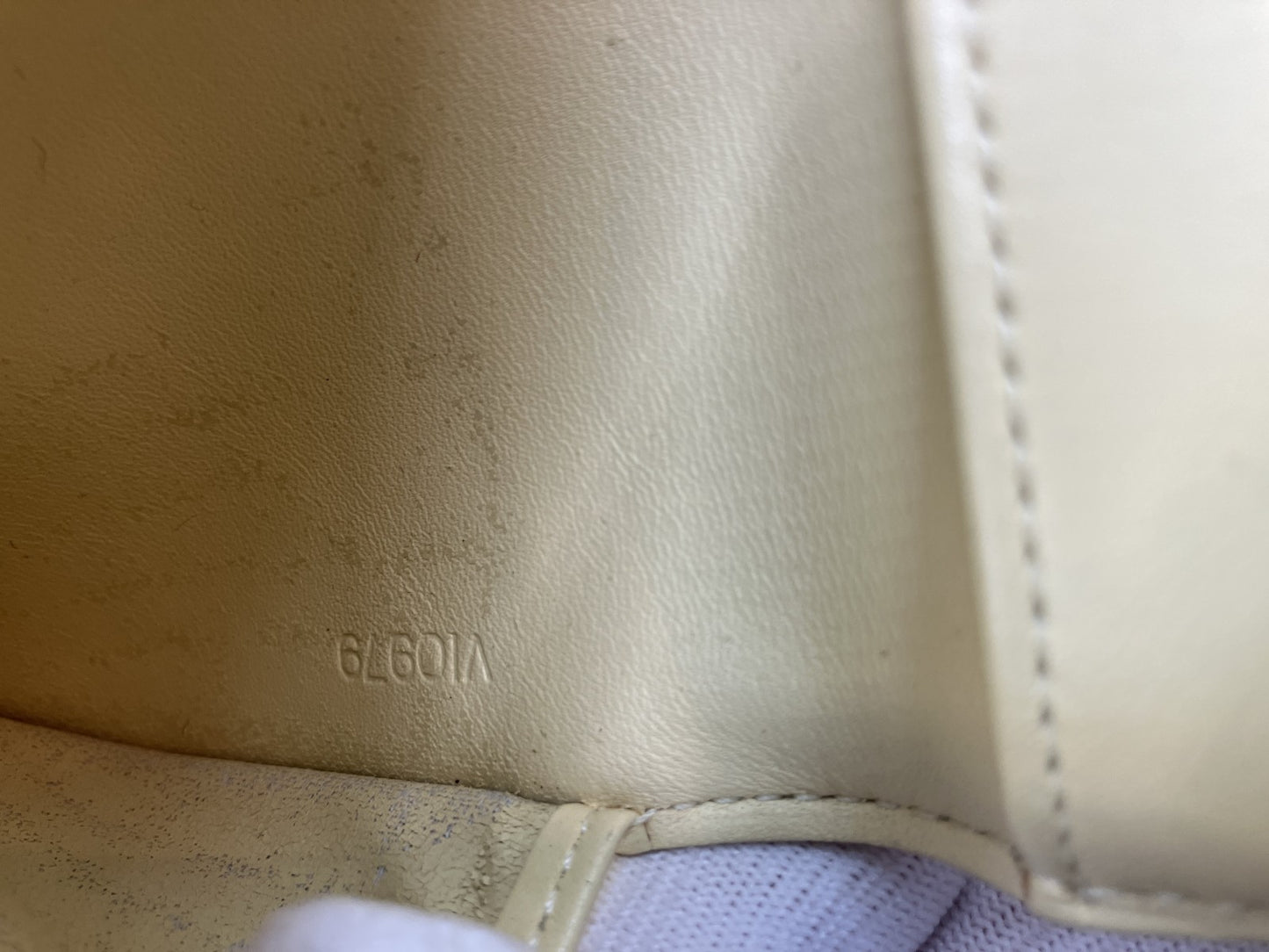 Louis Vuitton Monogram Vernis Walker Shoulder Bag Yellow VI0979 Auth