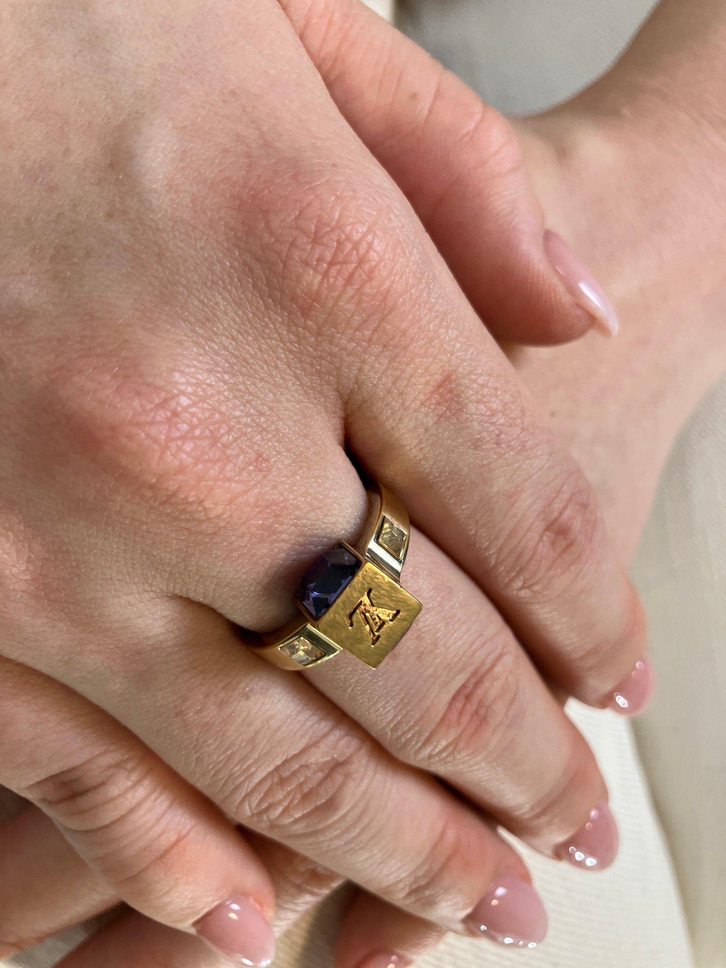 LOUIS VUITTON Gamble Ring Gold Tone Size JP11 US5.5-6 EU51-52 Purple Stone
