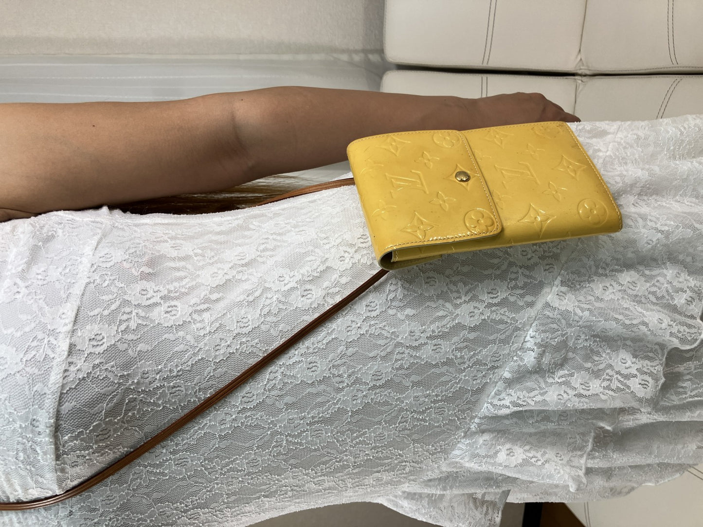 Louis Vuitton Monogram Vernis Walker Shoulder Bag Yellow VI0979 Auth