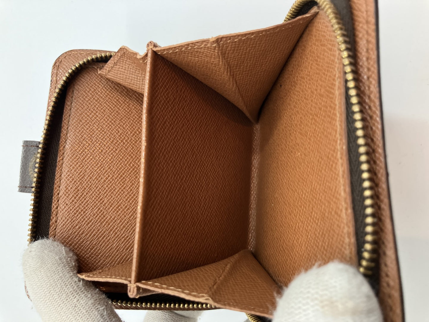 Louis Vuitton Monogram Compact Zip Bifold Wallet M61667