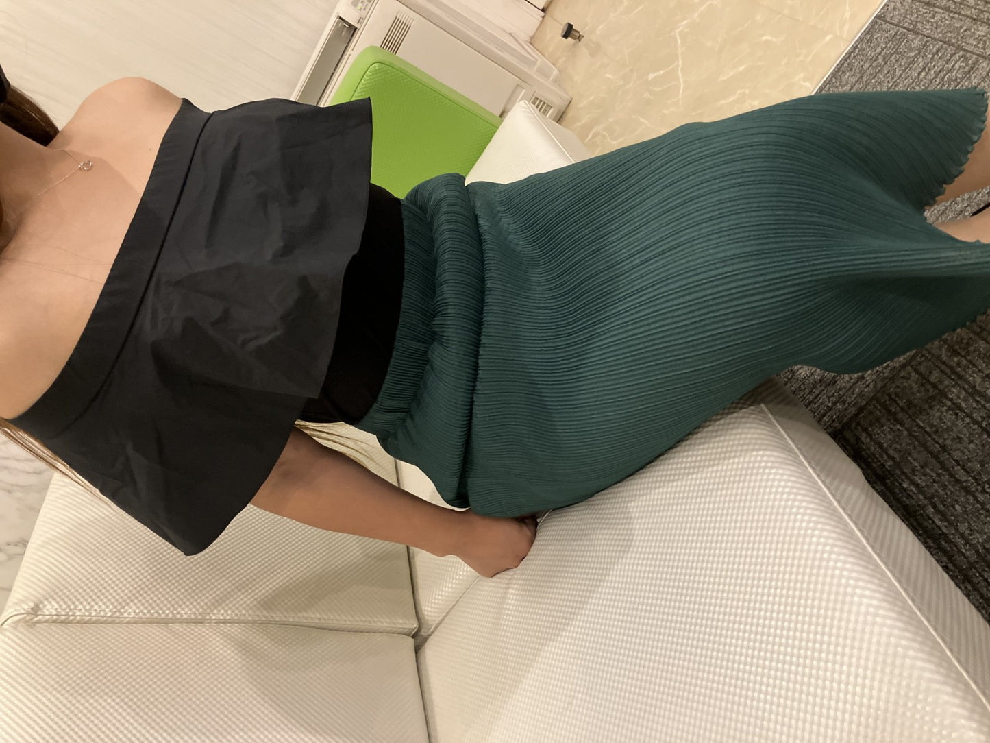 Used Yoko Chan YOKO CHAN Black Off Shoulder Ruffle Top Size 40 & Pleated Skirt Green Set Up Coordination Flare Style Women's Figure Covering Fashionable Clean Elegant Mode