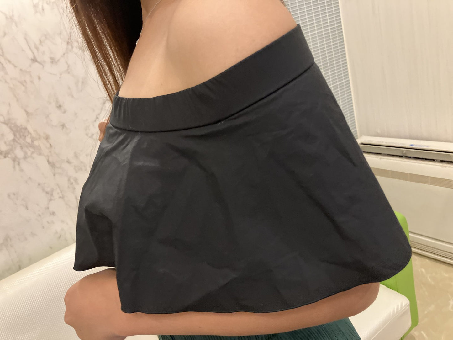 Used Yoko Chan YOKO CHAN Black Off Shoulder Ruffle Top Size 40 & Pleated Skirt Green Set Up Coordination Flare Style Women's Figure Covering Fashionable Clean Elegant Mode