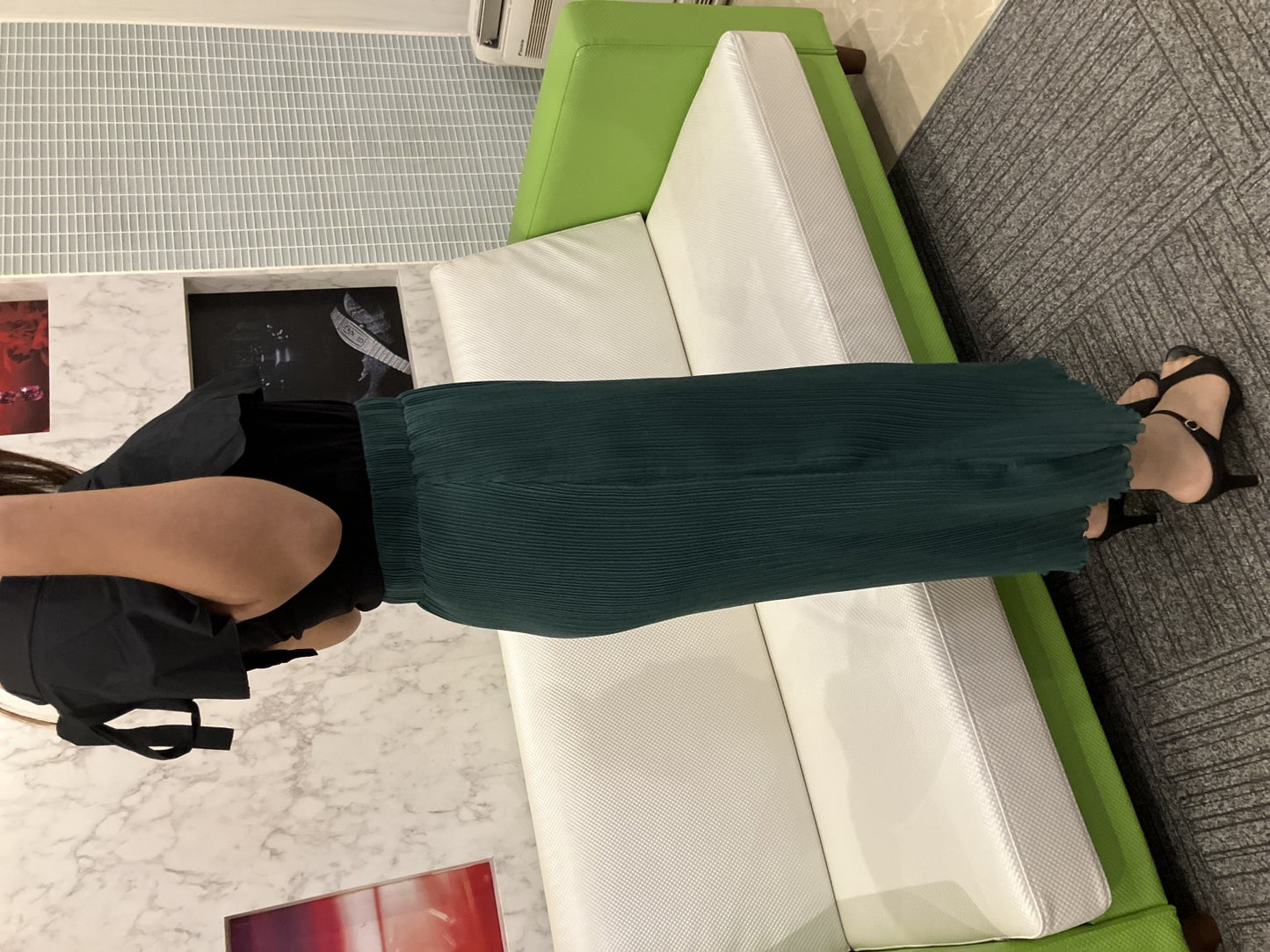 Used Yoko Chan YOKO CHAN Black Off Shoulder Ruffle Top Size 40 & Pleated Skirt Green Set Up Coordination Flare Style Women's Figure Covering Fashionable Clean Elegant Mode