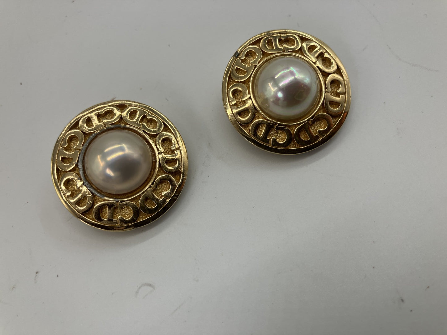 Christian Dior CD Logo Pearl Clip Earrings Gold Tone Vintage Round 27mm