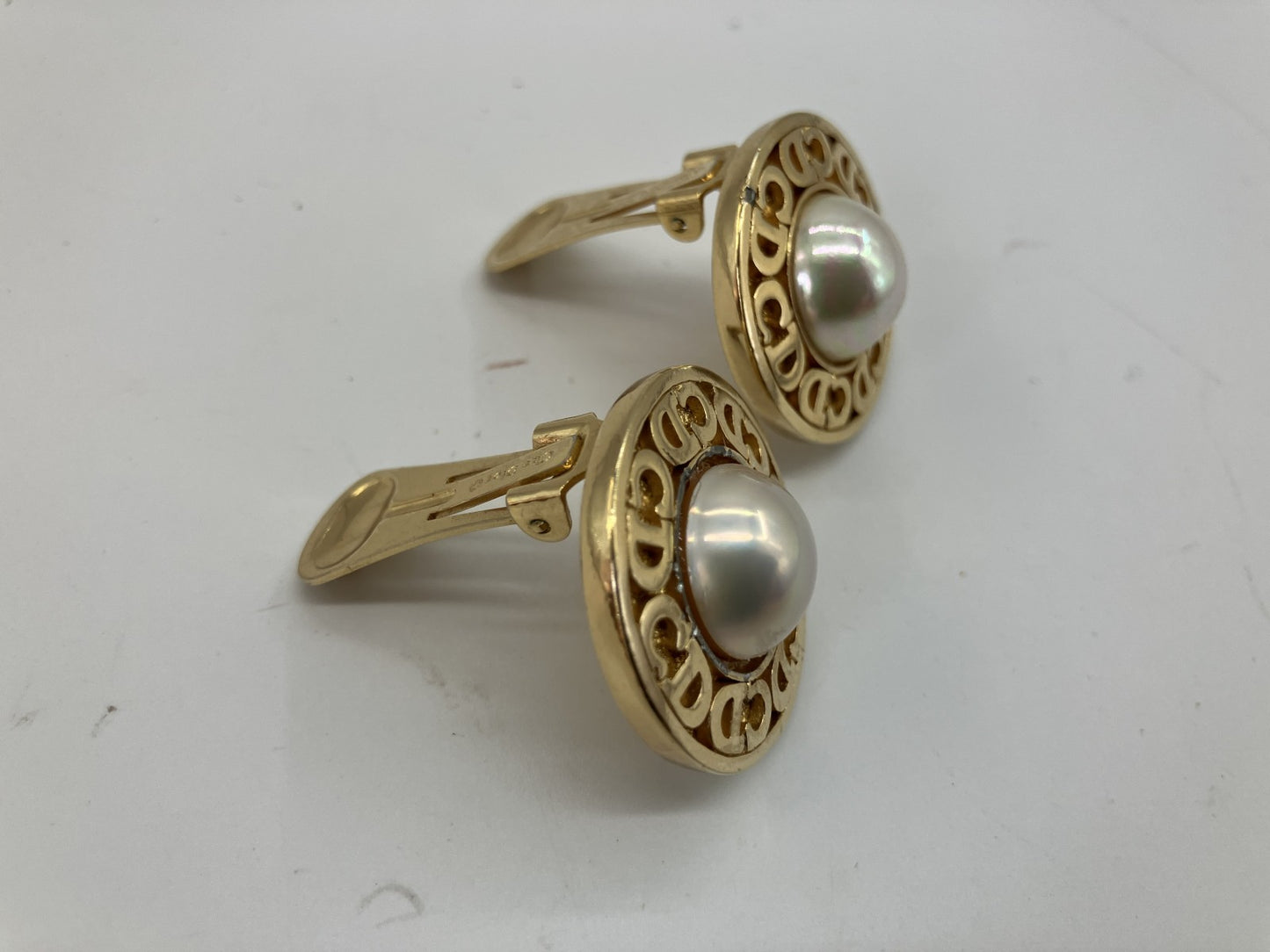 Christian Dior CD Logo Pearl Clip Earrings Gold Tone Vintage Round 27mm