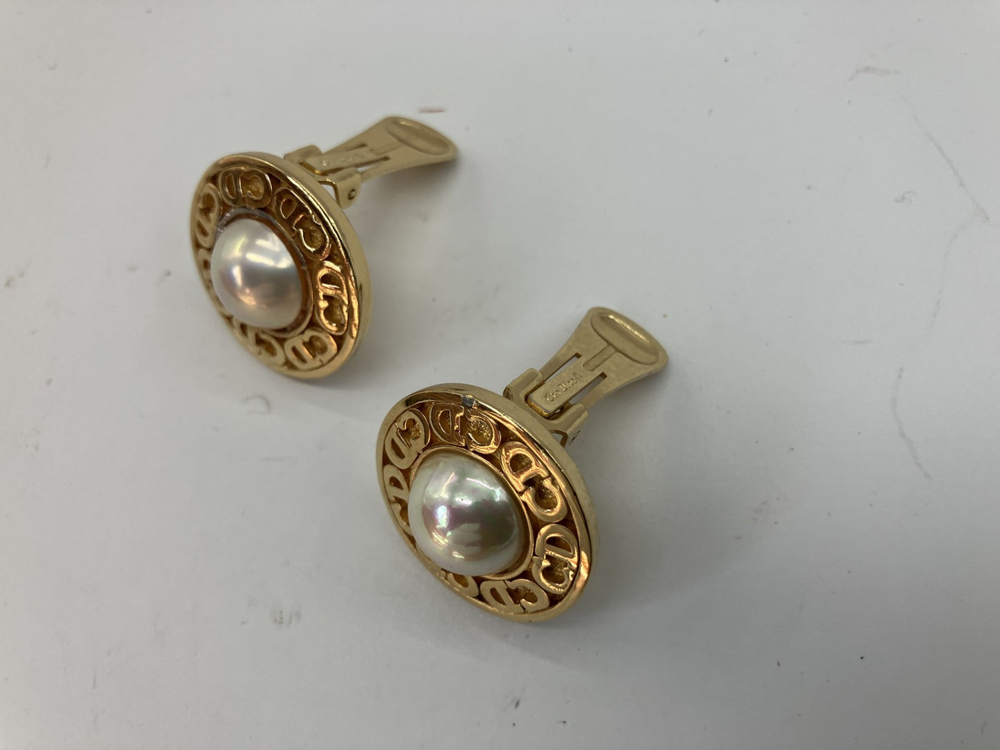 Christian Dior CD Logo Pearl Clip Earrings Gold Tone Vintage Round 27mm