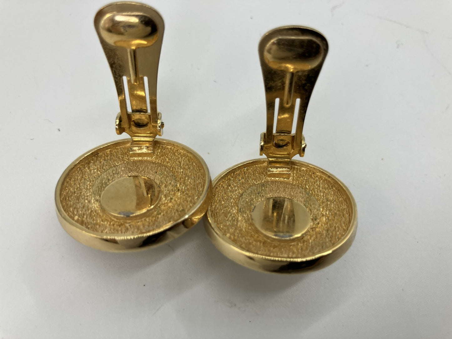 Christian Dior CD Logo Pearl Clip Earrings Gold Tone Vintage Round 27mm