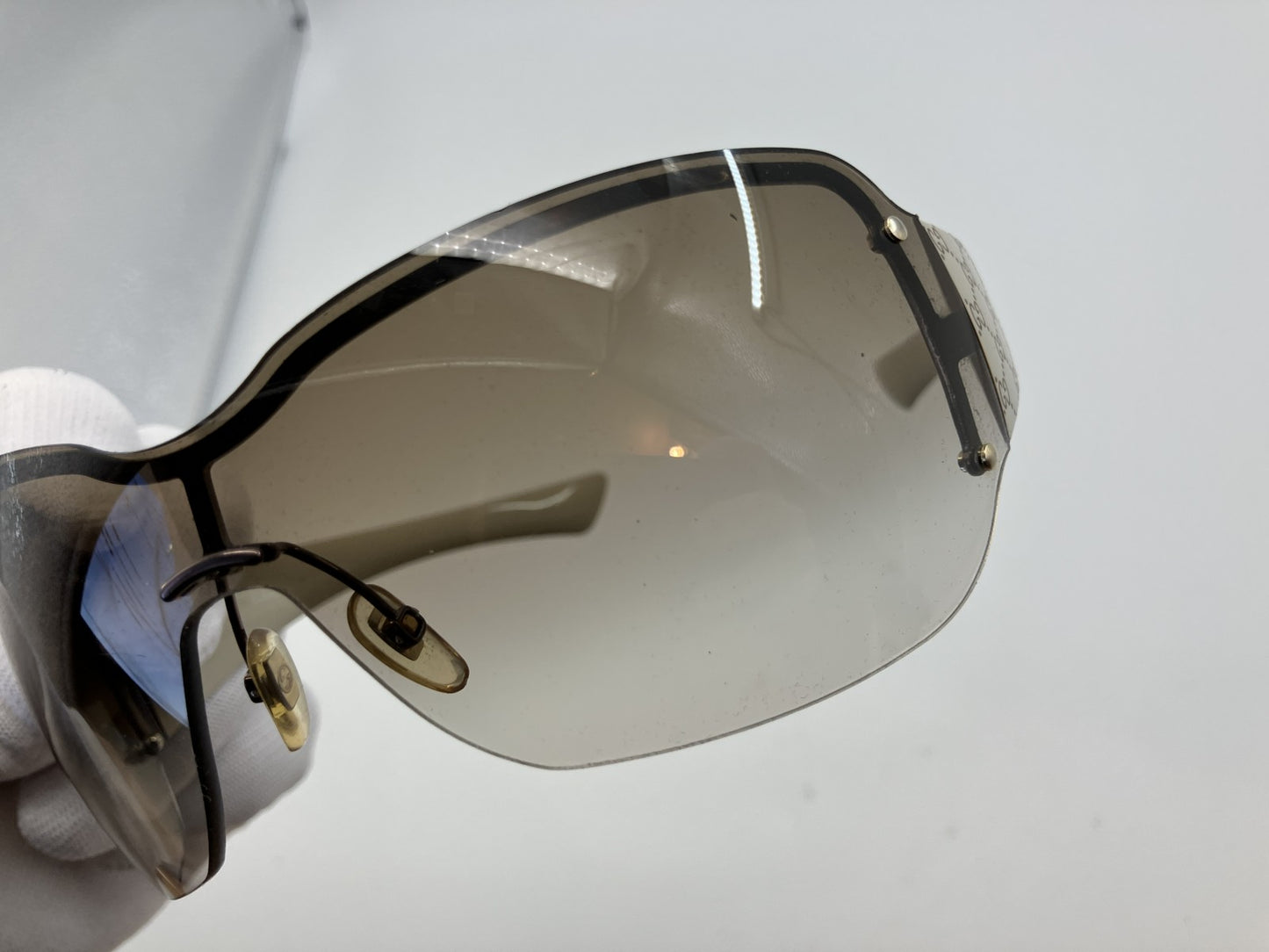 GUCCI GG1825/S Oversized Shield Sunglasses Beige GG Monogram Arms Brown Gradient Lens Made in Italy