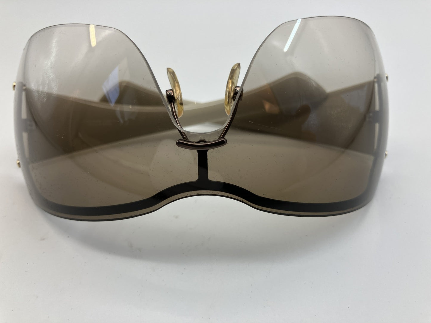 GUCCI GG1825/S Oversized Shield Sunglasses Beige GG Monogram Arms Brown Gradient Lens Made in Italy