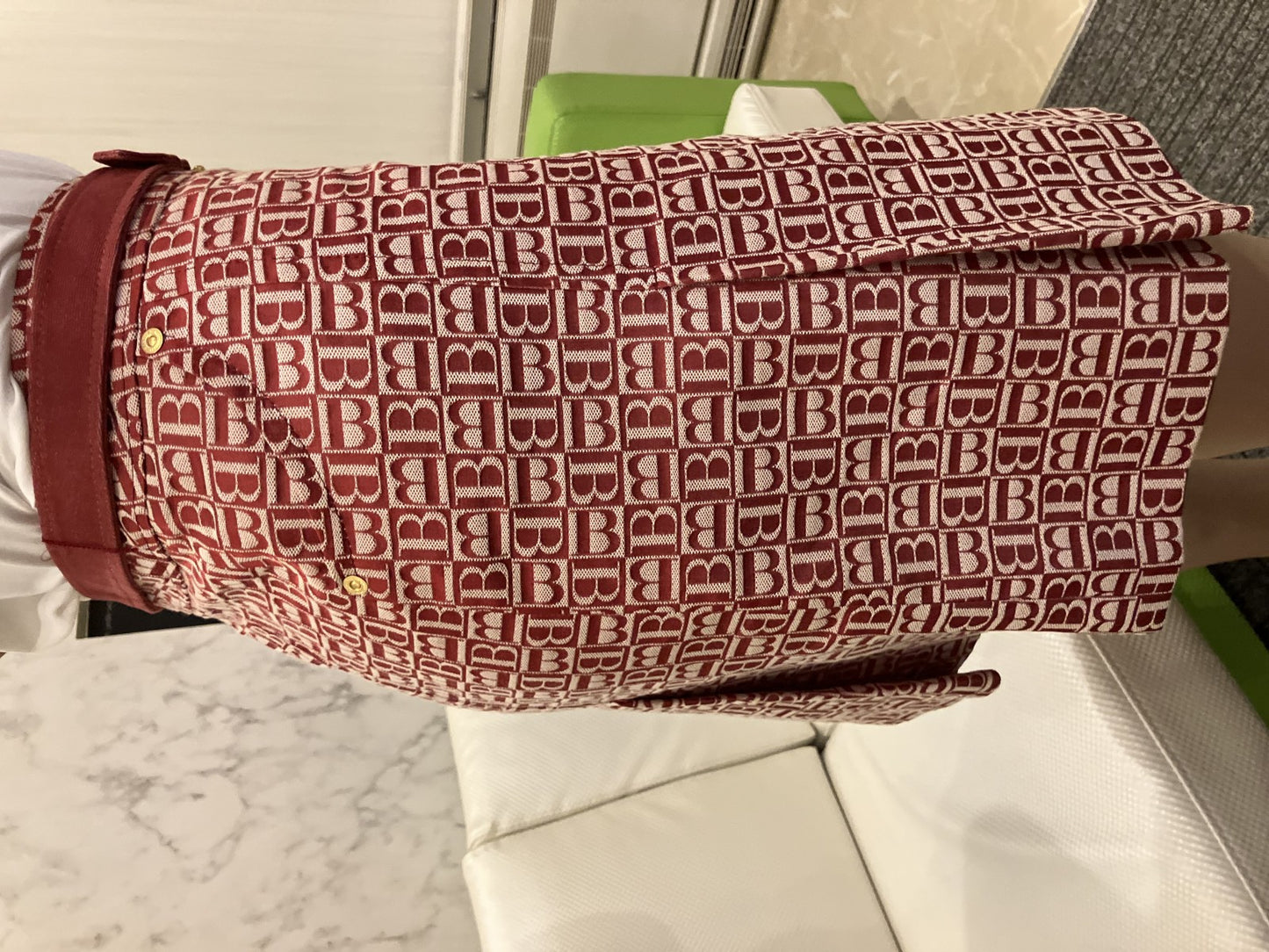 BURBERRY BLUE LABEL Burberry Blue Label all-over print skirt Size 38 Length approx. 18.9"