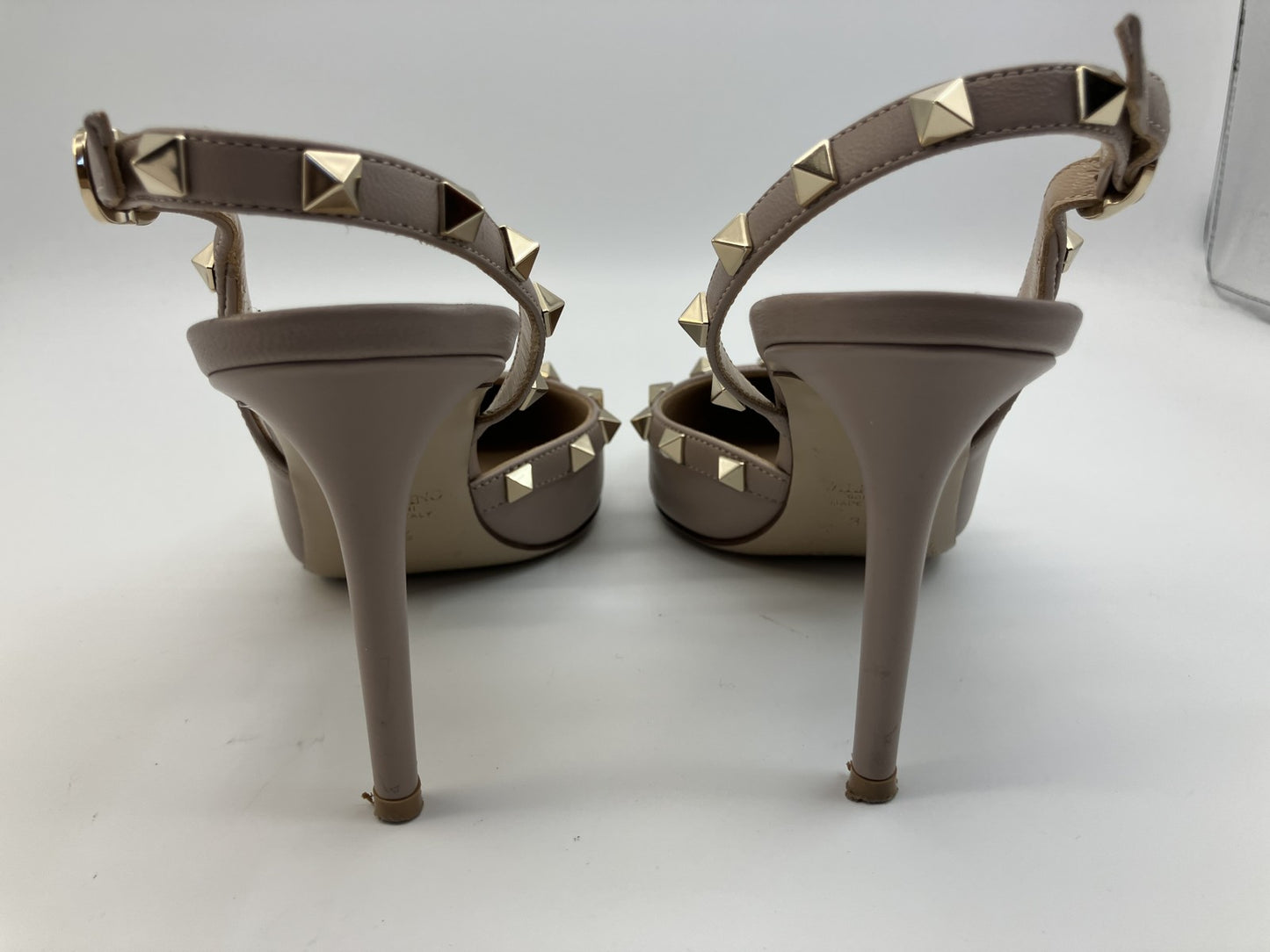 VALENTINO GARAVANI Rockstud Leather Slingback Pumps Nude Beige EU 37.5 Made in Italy Heel 9cm