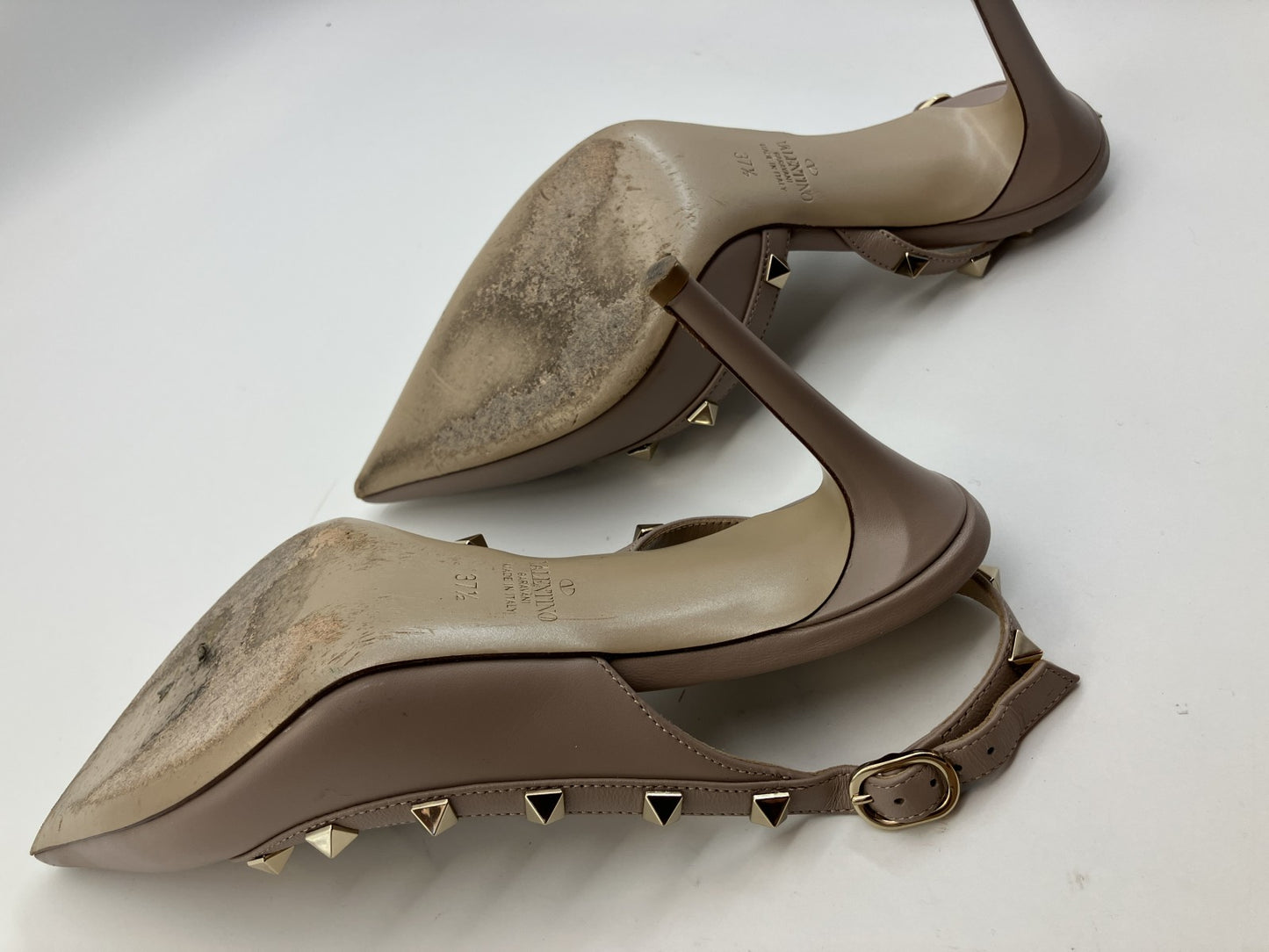 VALENTINO GARAVANI Rockstud Leather Slingback Pumps Nude Beige EU 37.5 Made in Italy Heel 9cm