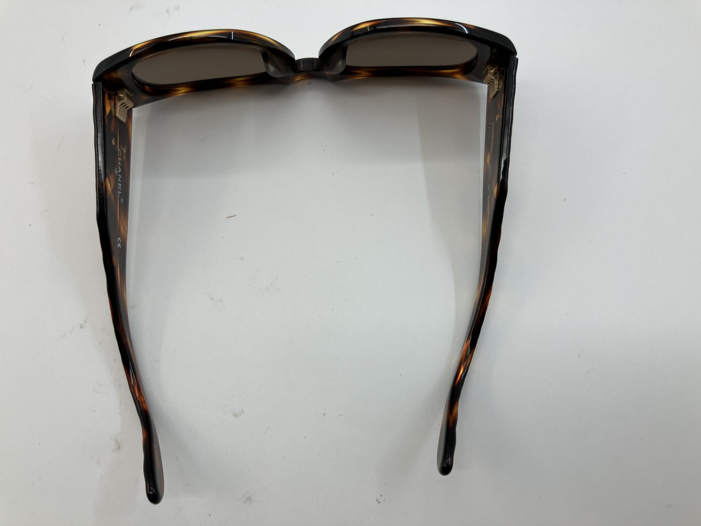 CHANEL 01450 912/35 Tortoise Brown Sunglasses CC Logo Quilted Temple w/ Case Italy