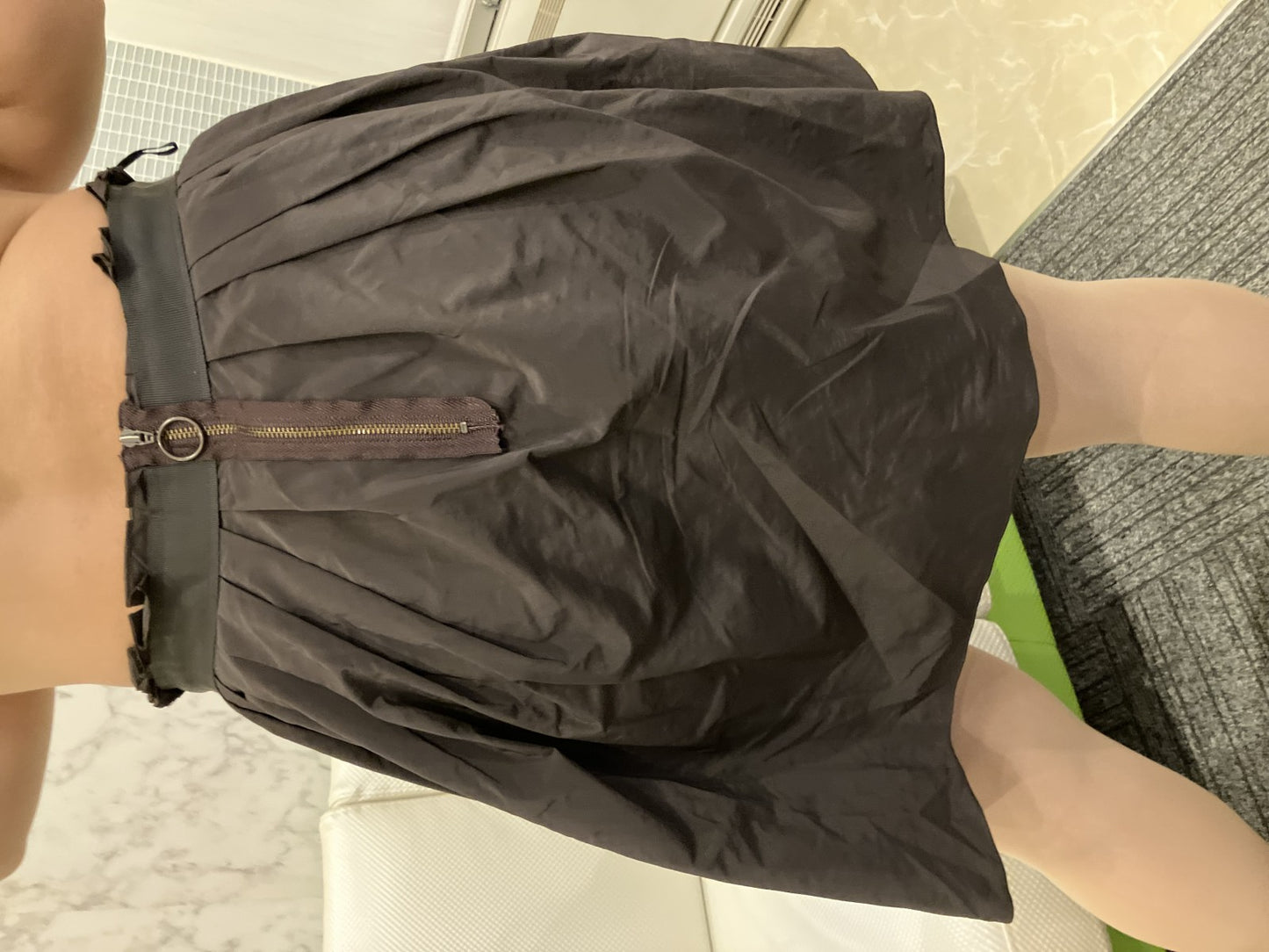 LANVIN en Bleu Skirt Khaki Ruffled waist x ring zip design Size 38