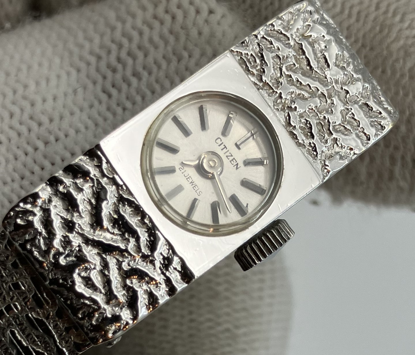 CITIZEN 21 jewels hand-wound wristwatch vintage silver case width 12mm wrist circumference 15cm