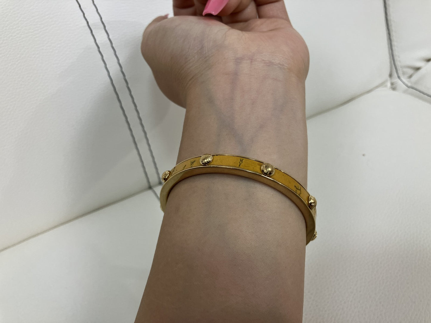 Louis Vuitton Bangle Bracelet Gold Yellow Resin Stud Size S LE0112 Vintage