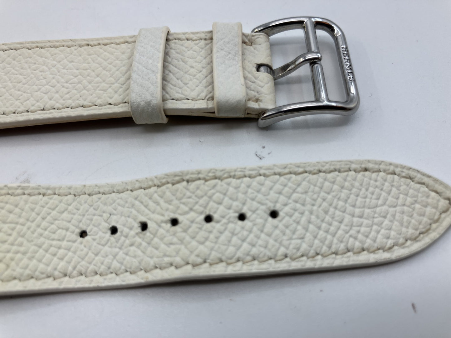 HERMES Apple Watch Band Strap Leather DT38 38mm (Fits 38/40/41) White/Off-White Made in France Box Pouch