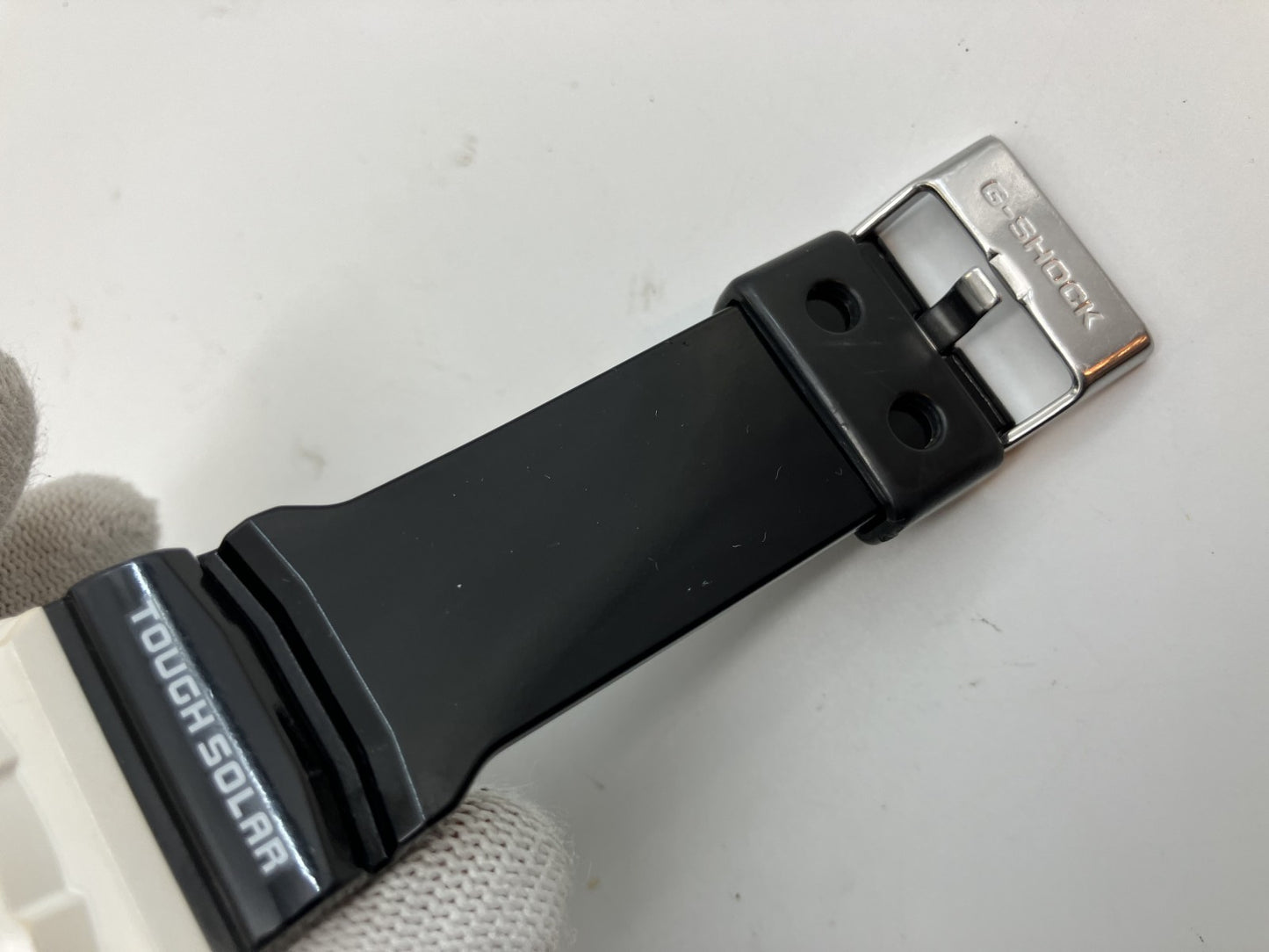 Casio G-SHOCK GWX-8900B Men's Watch White x Black Tough Solar Powered Radio Controlled Watch 3279 [Move Confirmed]