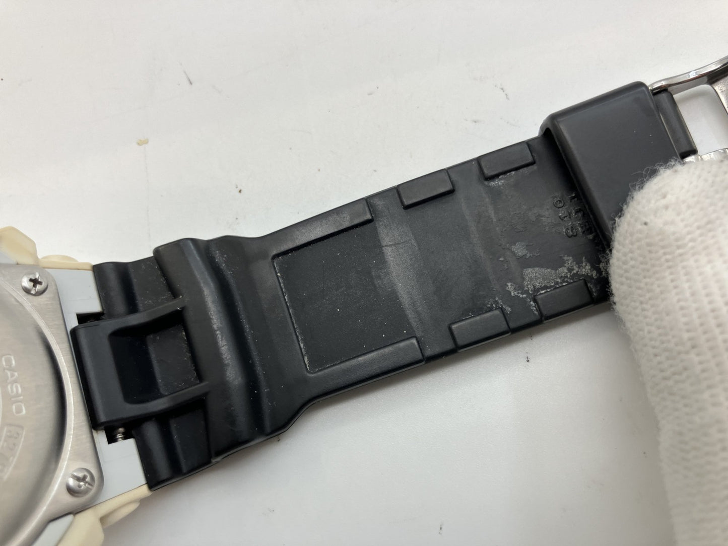 Casio G-SHOCK GWX-8900B Men's Watch White x Black Tough Solar Powered Radio Controlled Watch 3279 [Move Confirmed]