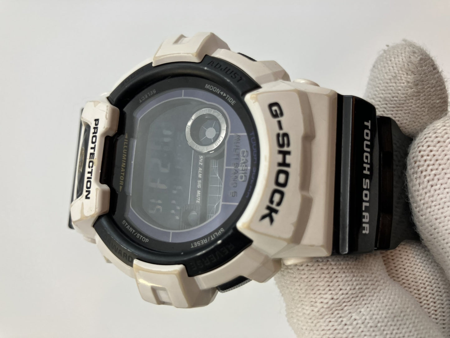 Casio G-SHOCK GWX-8900B Men's Watch White x Black Tough Solar Powered Radio Controlled Watch 3279 [Move Confirmed]