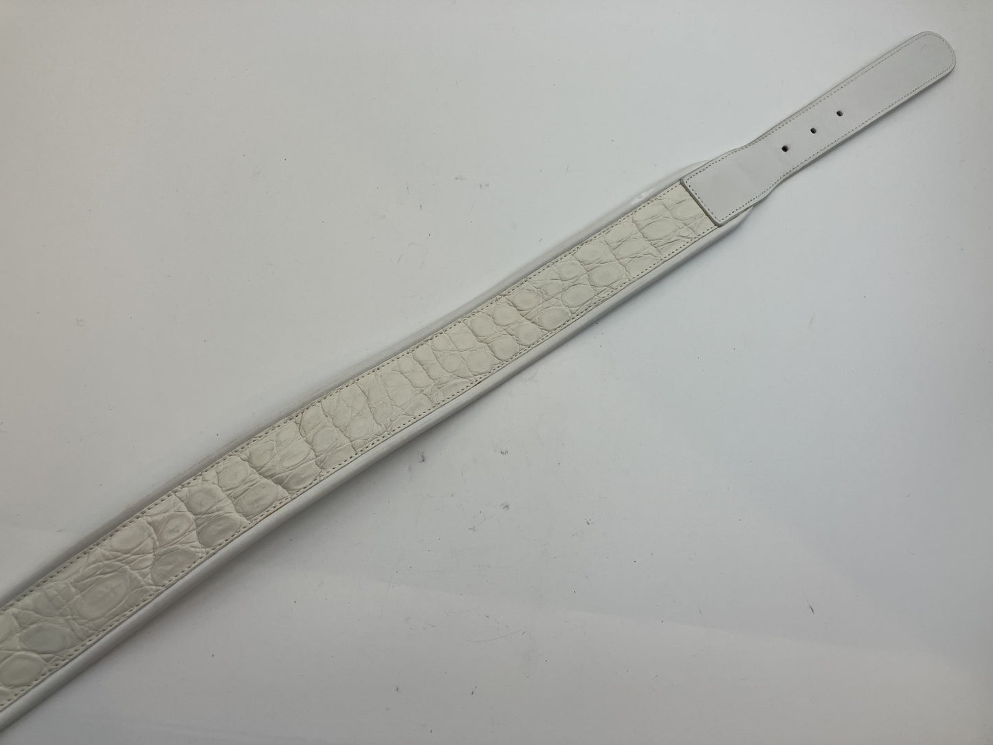 GUCCI Old Gucci Belt Total length 94cm (37.01 inch) Width 4.6cm (1.81 inch) White &amp; Gold Free shipping 