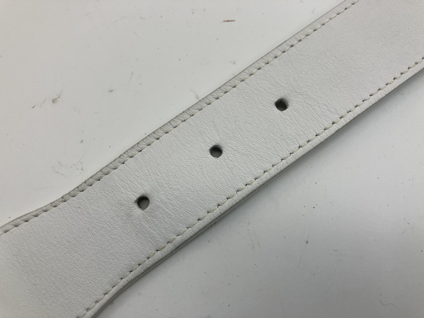 GUCCI オールドグッチ ベルト 最長94ｃｍ(37.01インチ) 幅4.6ｃｍ(1.81インチ) ホワイト＆ゴールド 送料無料