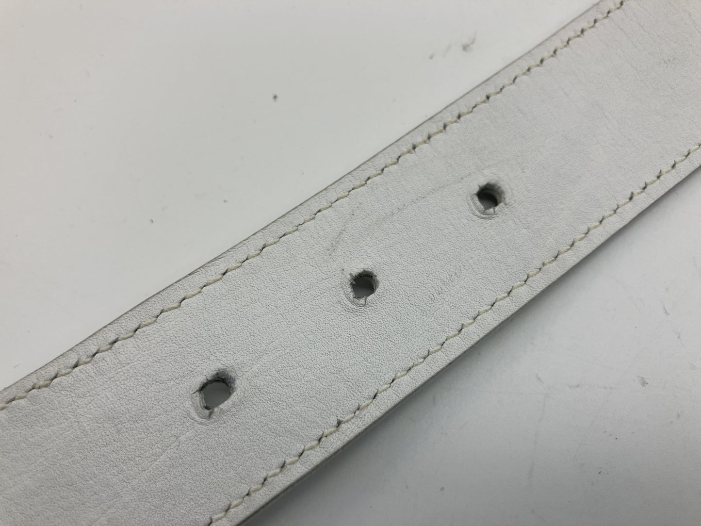 GUCCI オールドグッチ ベルト 最長94ｃｍ(37.01インチ) 幅4.6ｃｍ(1.81インチ) ホワイト＆ゴールド 送料無料