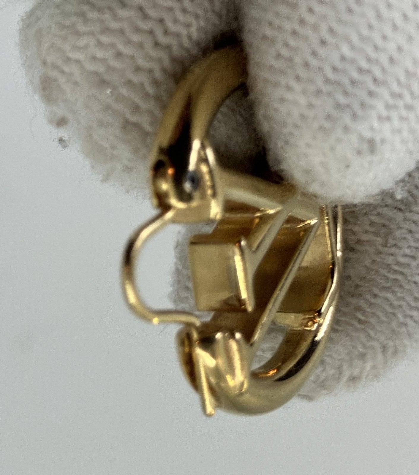 ต่างหู LOUIS VUITTON M00396 D'oreille Louise ชิ้นเดียว มีกล่องและถุงให้ สีทอง จัดส่งฟรี 