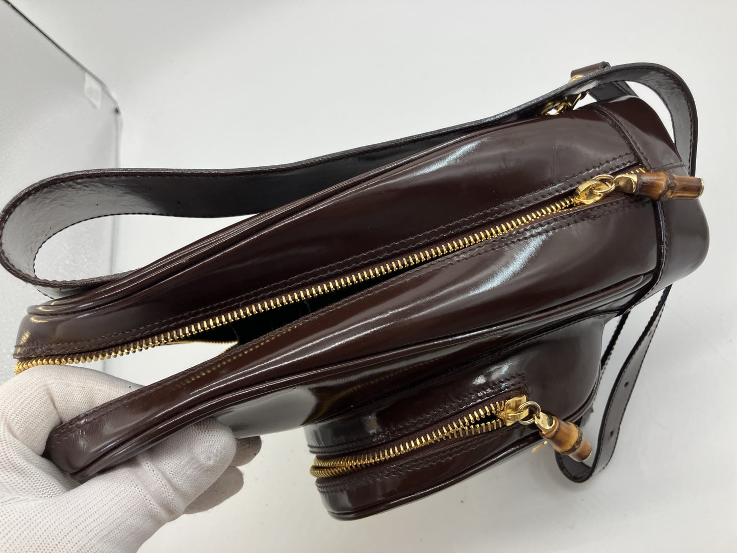 Gucci Bamboo Patent Leather Waist Body Bag Brown Italy Vintage 00334440127