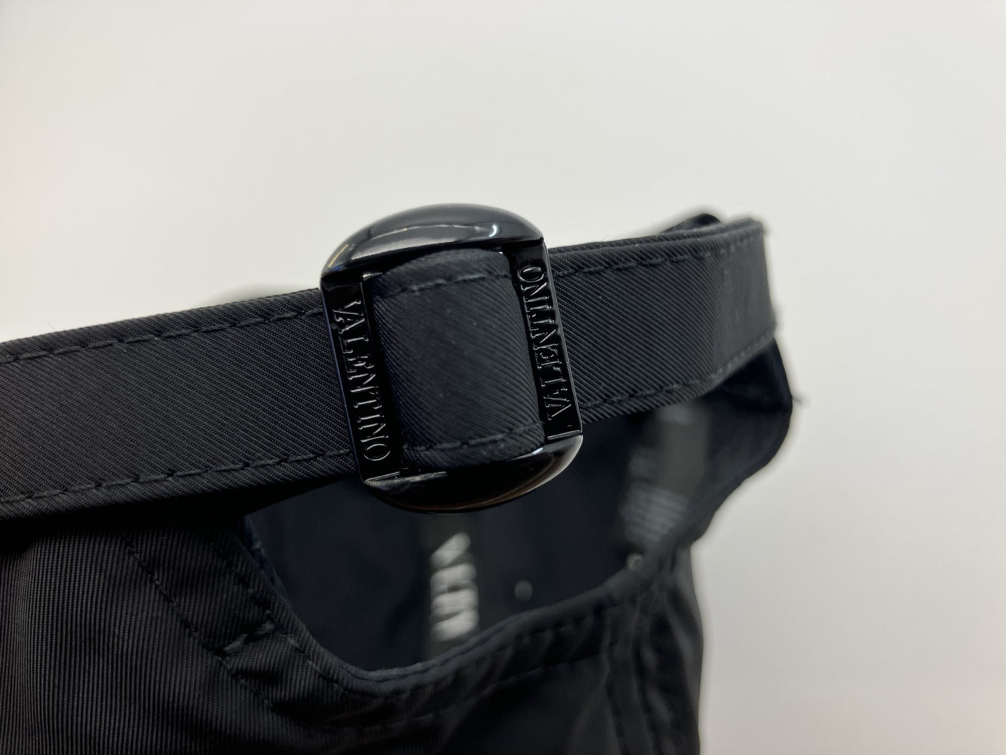 Valentino Garavani VLTN Logo Cap Black Size 59 Made in Italy Authentic