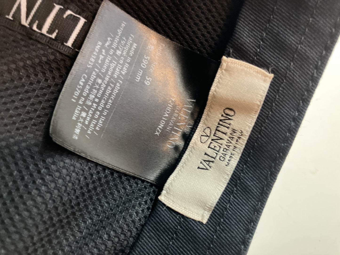 Valentino Garavani VLTN Logo Cap Black Size 59 Made in Italy Authentic